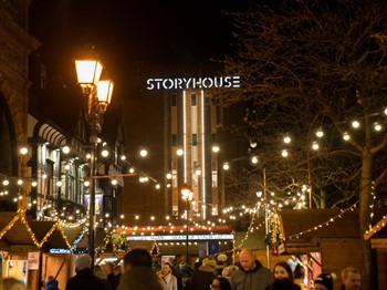 Chester Christmas Markets or Cheshire Oaks 